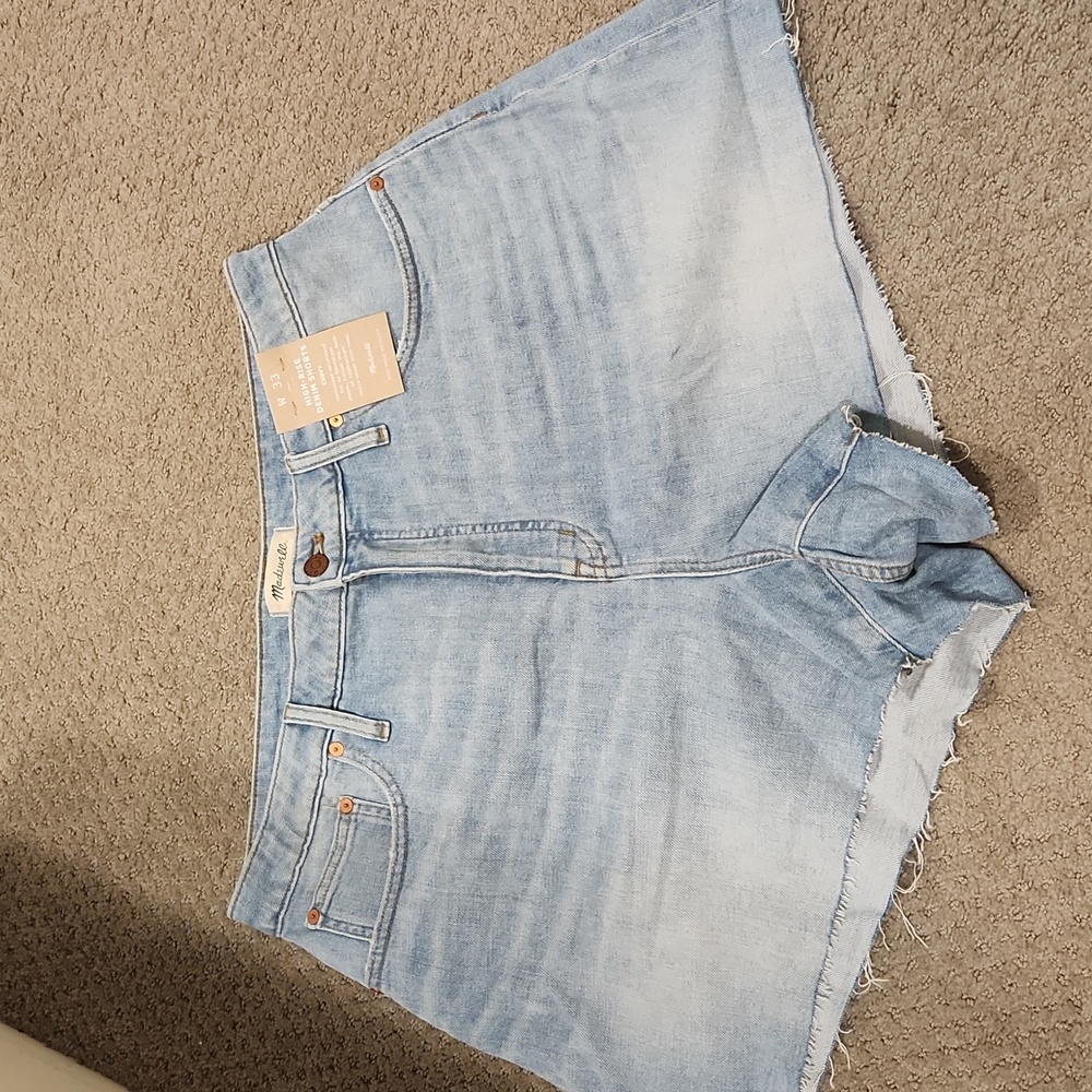 NEW Madewell High Rise Demin shorts. NEW with tags $70